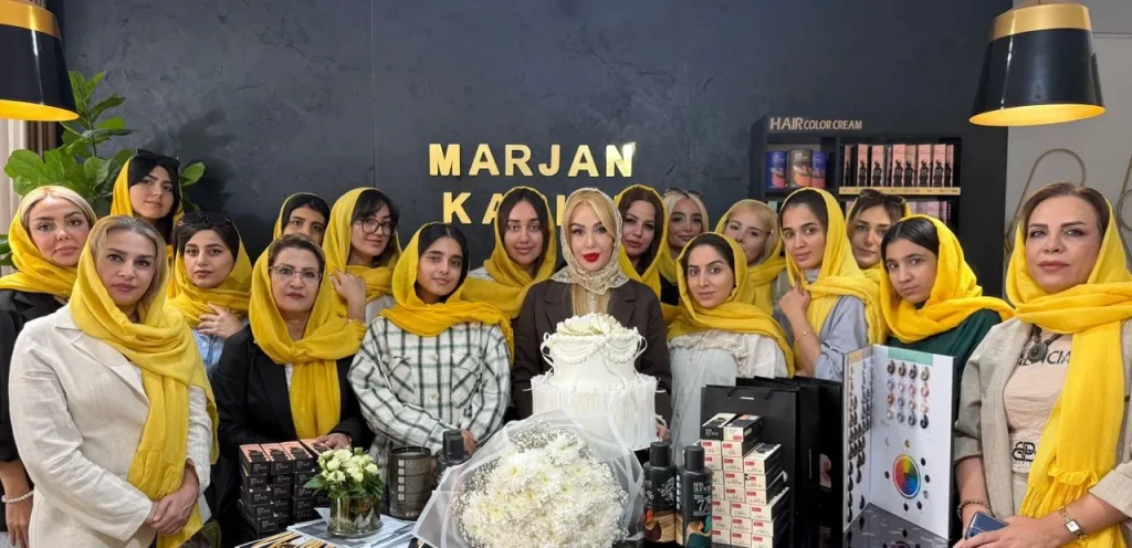 شاگردان بهترین آموزشگاه رنگ و مش تهران